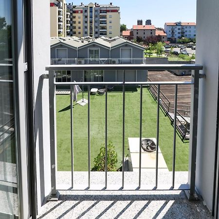 Primopiano - Bonomi Apartment Milan Exterior photo